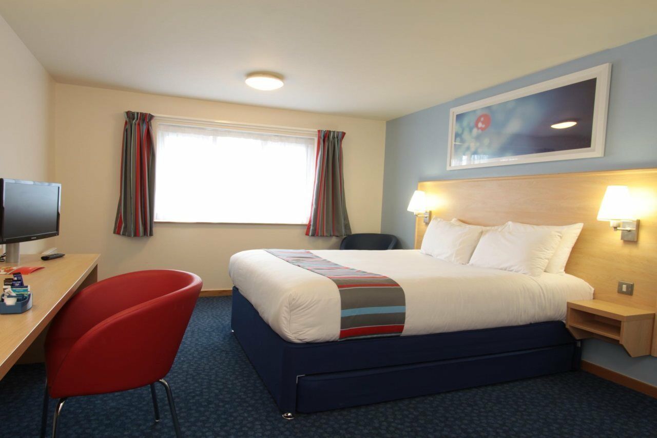 Travelodge London Park Royal Exterior foto